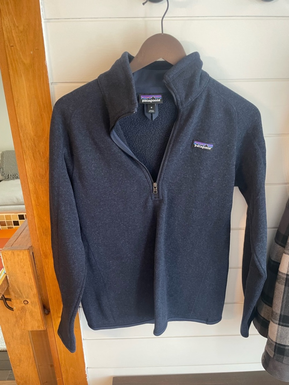 Patagonia Women's Dark Navy Quarter-Zip Fleece Pullover